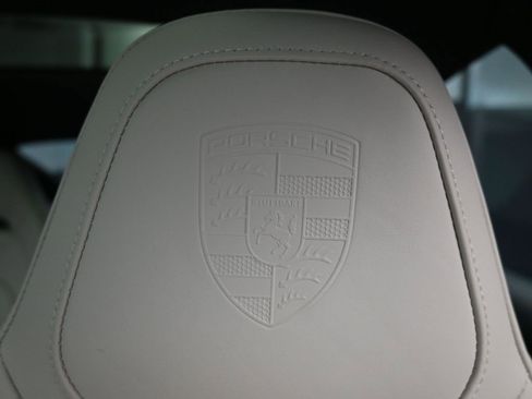 Certified 2025 Porsche Panamera image 8