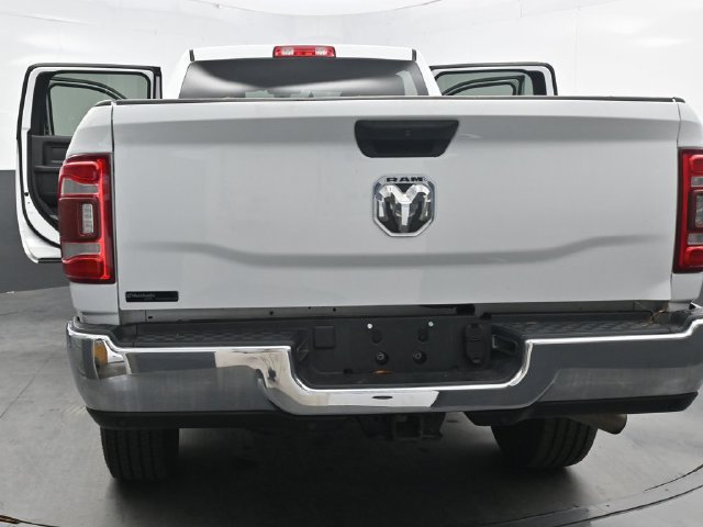 Used 2024 RAM 2500 Tradesman w/ Chrome Appearance Group AWD/4WD image 43