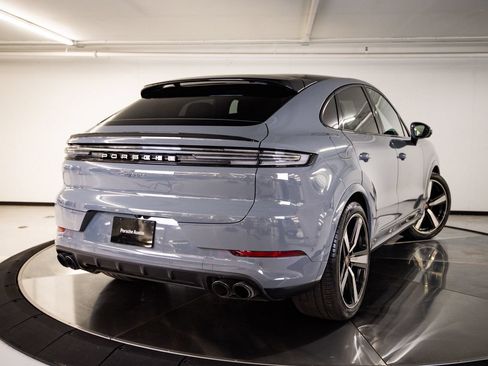 Certified 2026 Porsche Cayenne Coupe AWD/4WD image 7