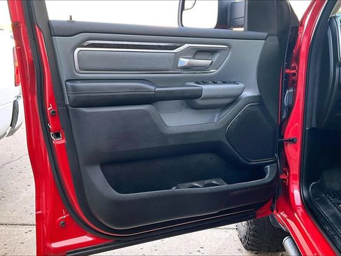 Used 2019 RAM 1500 Big Horn AWD/4WD image 17