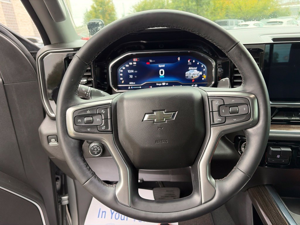 Used 2025 Chevrolet Silverado 1500 RST AWD/4WD image 17
