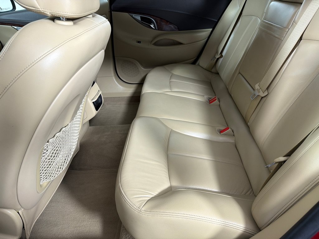 Used 2011 Buick LaCrosse CXL FWD image 16