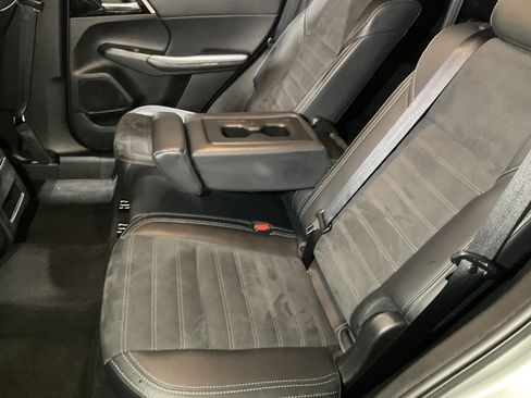 Used 2024 Mitsubishi Outlander Ralliart image 34