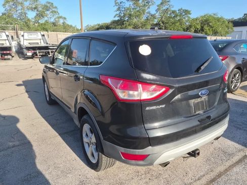 Used 2014 Ford Escape SE FWD image 2