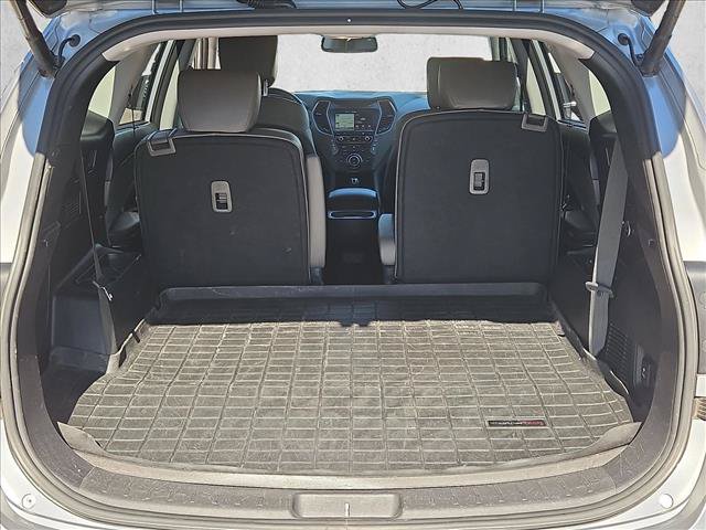 Used 2017 Hyundai Santa Fe Limited AWD/4WD image 6