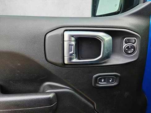 Used 2023 Jeep Gladiator Rubicon w/ LED Lighting Group image 7