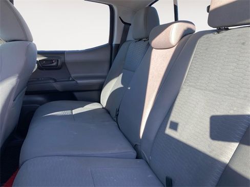 Used 2018 Toyota Tacoma SR w/ SR Convenience Package image 13