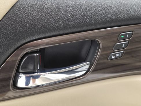 Used 2016 Honda Accord EX-L image 26