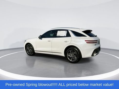 Used 2022 Genesis GV70 2.5T w/ Select Package AWD/4WD image 5