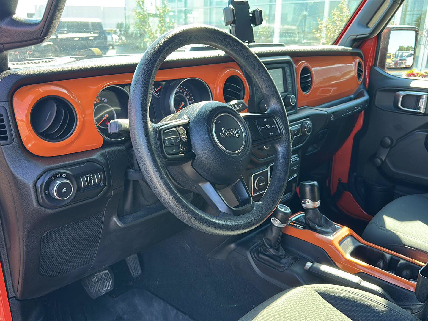 Used 2018 Jeep Wrangler Sport AWD/4WD image 13