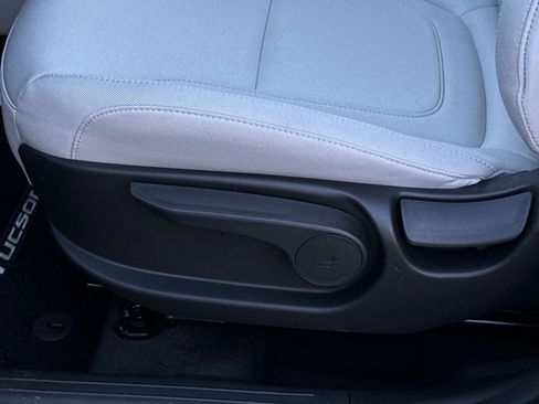 New 2026 Hyundai Tucson Blue SE image 14