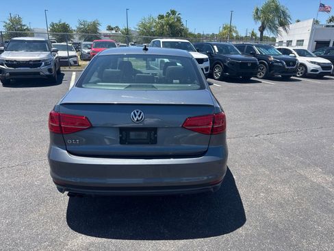 Used 2017 Volkswagen Jetta GLI FWD image 6