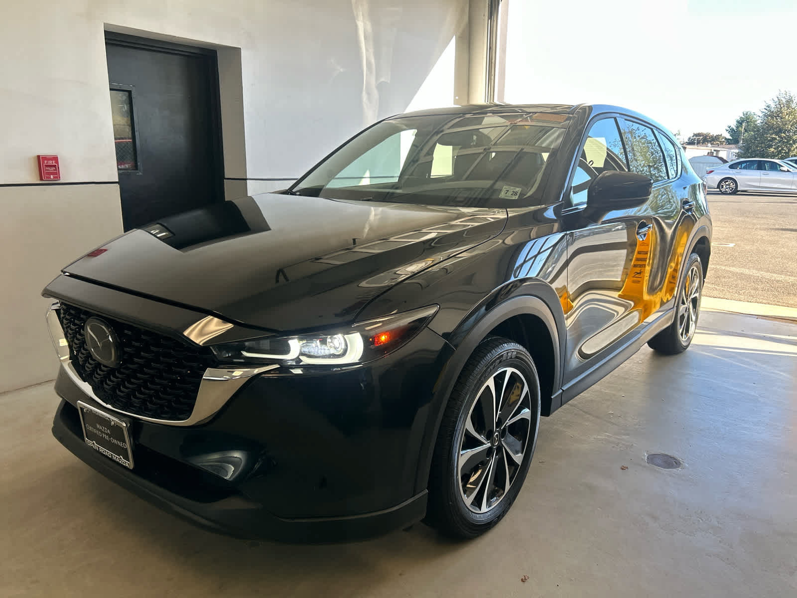 Used 2023 MAZDA CX-5 AWD 2.5 S w/ Premium Package image 1