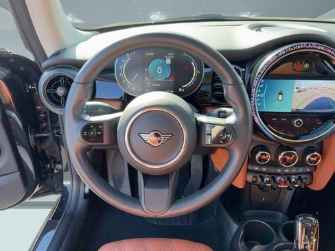 Certified 2023 MINI Cooper 2-Door Hardtop w/ Signature Upholstery Package image 26