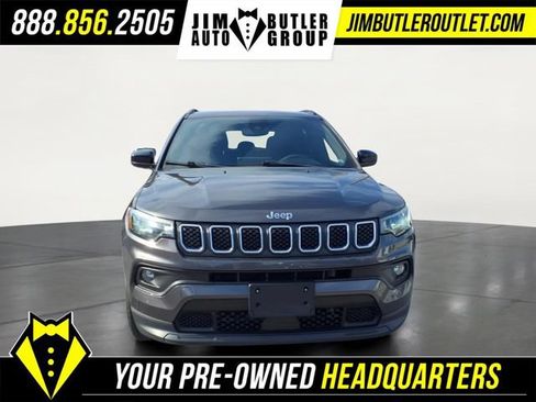 Used 2024 Jeep Compass Latitude AWD/4WD image 27
