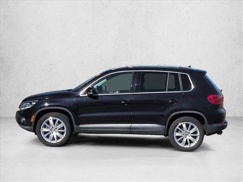 Used 2013 Volkswagen Tiguan SE image 9