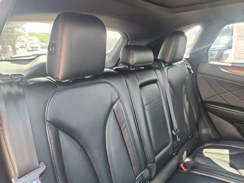 Used 2018 Lincoln MKC Reserve w/ Lincoln MKC Climate Package AWD/4WD image 29