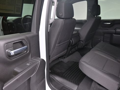 Used 2025 Chevrolet Silverado 1500 Custom w/ Turbomax Blackout Package AWD/4WD image 18