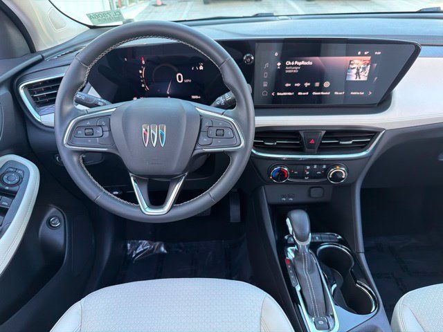 Used 2024 Buick Encore GX Preferred FWD image 16