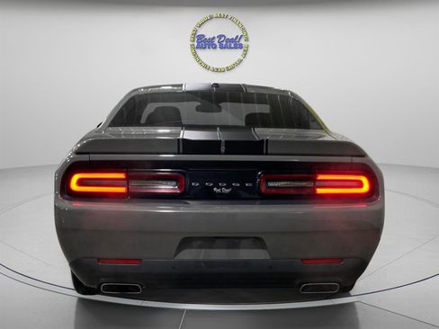 Used 2018 Dodge Challenger R/T w/ Driver Convenience Group RWD image 4