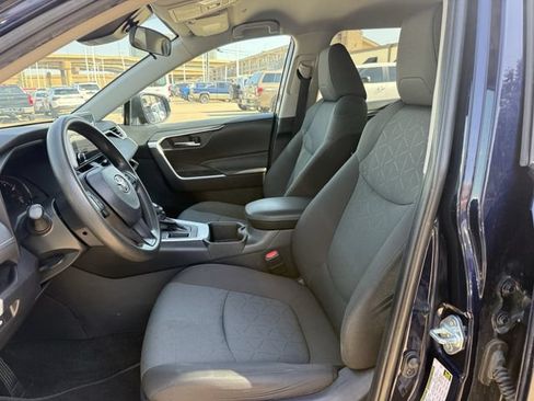Used 2024 Toyota RAV4 XLE FWD image 26