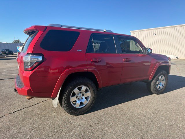Used 2016 Toyota 4Runner SR5 Premium RWD image 3