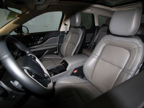 Used 2024 Lincoln Corsair Grand Touring w/ Equipment Group 302A image 4