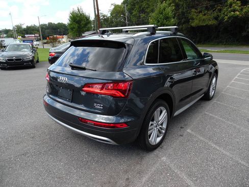 Used 2018 Audi Q5 2.0T Premium Plus w/ Premium Plus Package AWD/4WD image 6