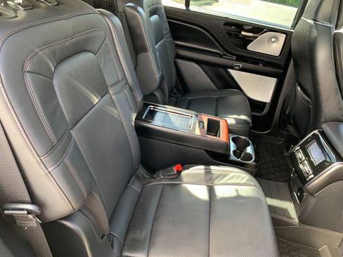 Certified 2023 Lincoln Aviator Reserve w/ Equipment Group 201A AWD/4WD image 16