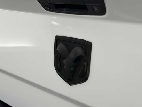 Used 2018 RAM 1500 Big Horn image 14