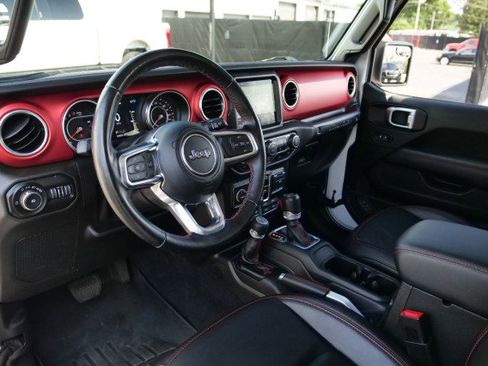 Used 2020 Jeep Wrangler Unlimited Rubicon AWD/4WD image 3