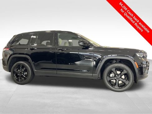 New 2025 Jeep Grand Cherokee Limited w/ Luxury Tech Group II image 29