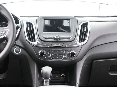 Used 2024 Chevrolet Equinox LT image 25