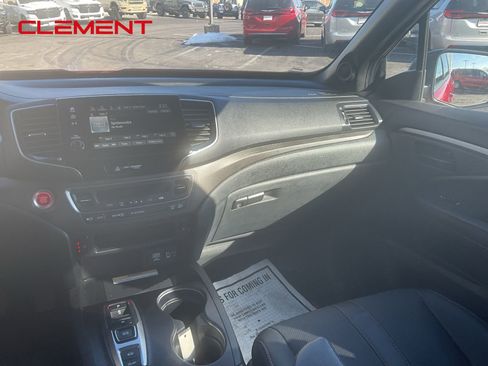 Used 2022 Honda Passport TrailSport image 19