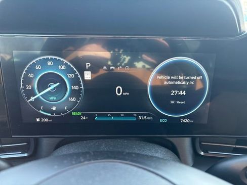 Used 2025 Hyundai Elantra SEL image 15