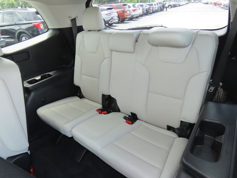 Used 2022 Kia Telluride S AWD/4WD image 20