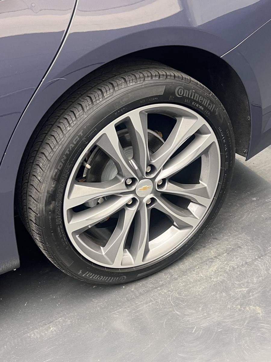Used 2025 Chevrolet Malibu LT FWD image 37