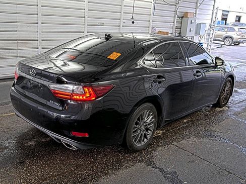 Used 2018 Lexus ES 350 w/ Premier Package FWD image 2