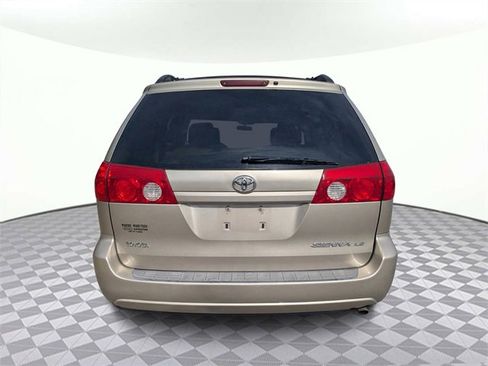 Used 2008 Toyota Sienna LE image 5