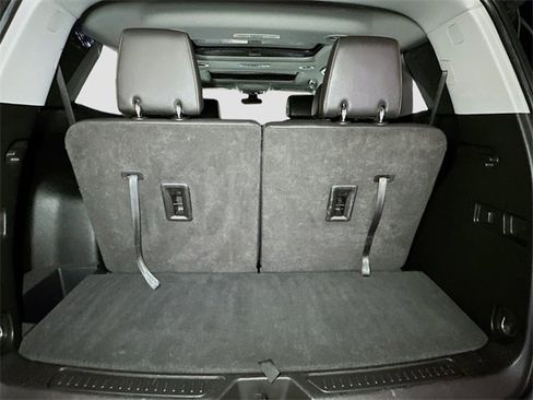 Used 2022 GMC Acadia AT4 w/ Technology Package image 20