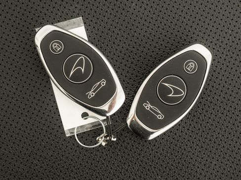 Used 2017 McLaren 570S image 21