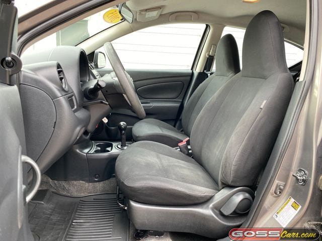 Used 2015 Nissan Versa S Plus FWD image 23