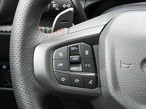 New 2025 Ford Ranger Raptor image 31