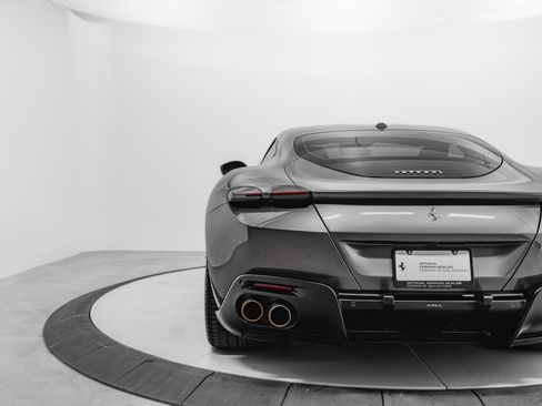 Certified 2022 Ferrari Roma Base image 47