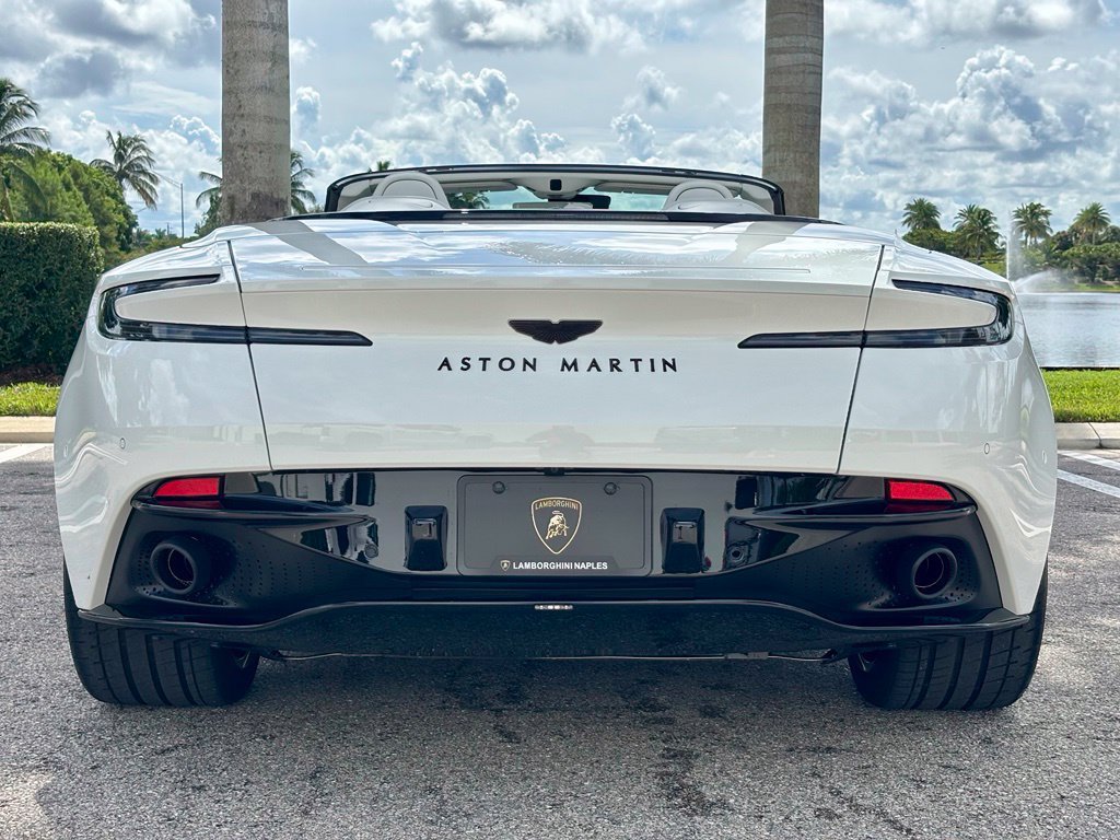 Used 2023 Aston Martin DB11 Volante RWD image 10