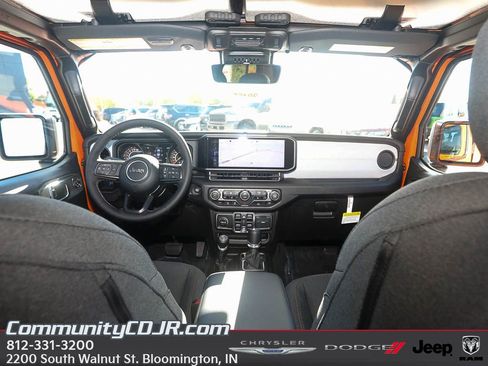 New 2025 Jeep Gladiator Sport image 23