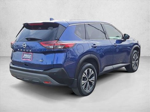 Used 2021 Nissan Rogue SV image 5