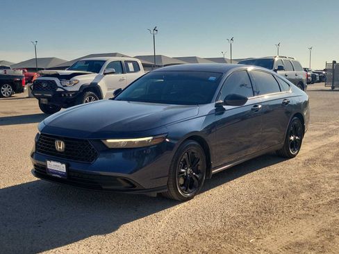 Used 2025 Honda Accord SE image 4