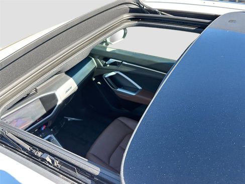 Used 2019 Audi Q3 2.0T Premium image 23