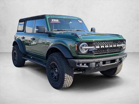 Certified 2024 Ford Bronco Wildtrak AWD/4WD image 3